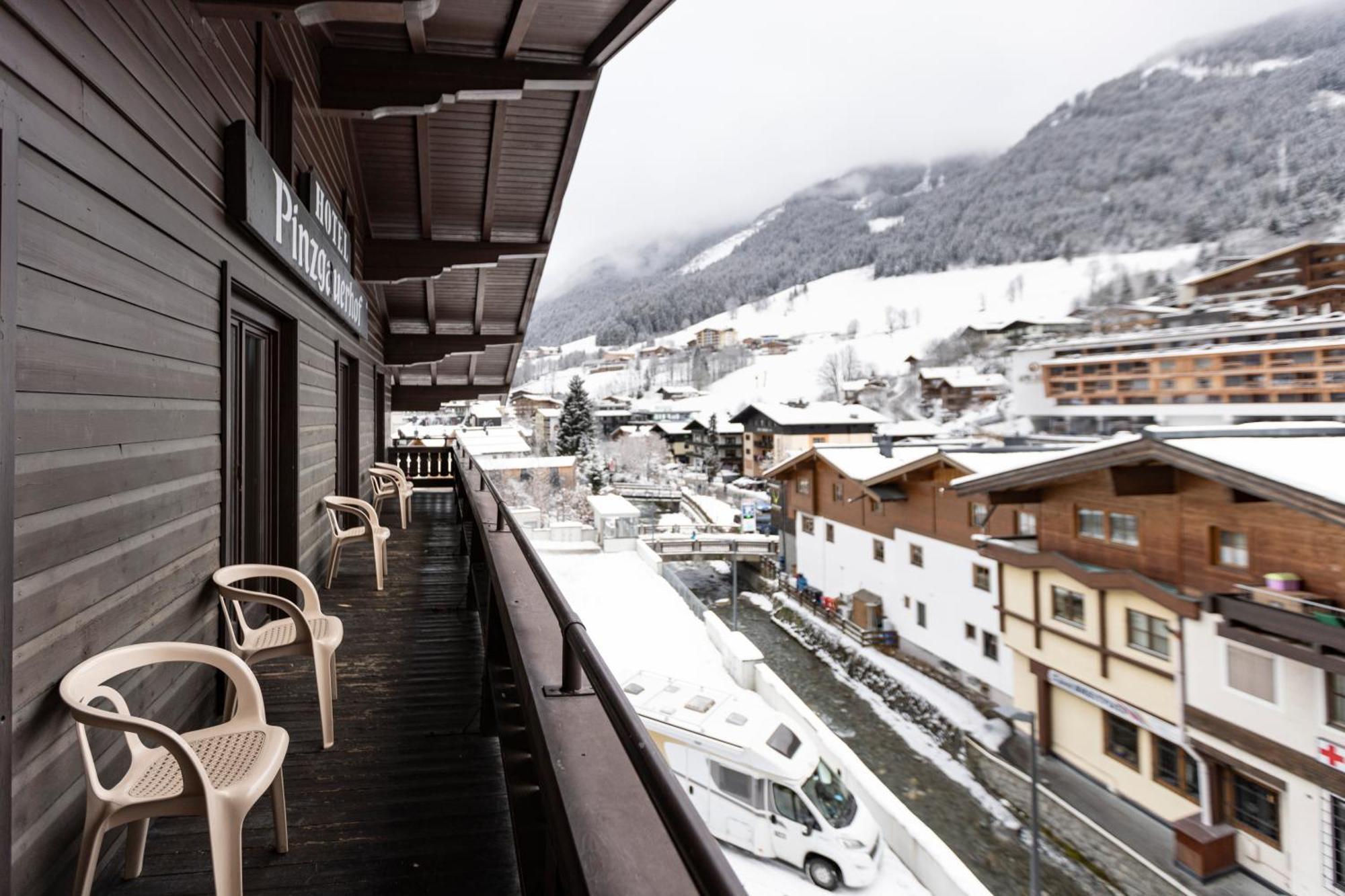 Hotel Pinzgauerhof - Inclusive Evening Dinner ザールバッハ・ヒンターグレム エクステリア 写真